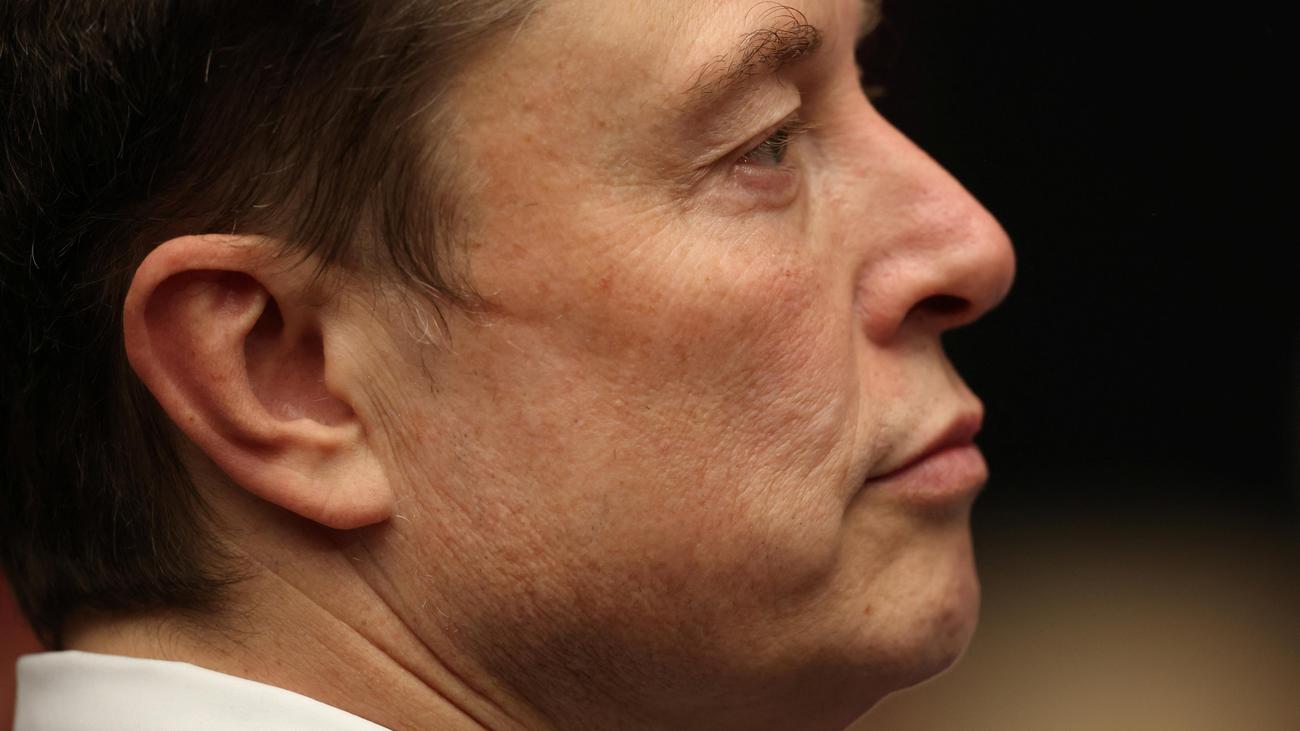 Tesla: Tesla-Aktionäre genehmigen Musks Entschädigung in Höhe von 878 Milliarden US-Dollar