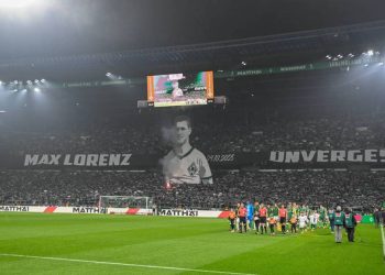 Gänsehaut-Choreo für die verstorbene Werder-Bremen-Ikone
