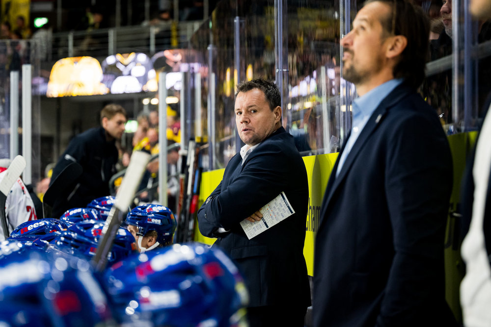Nächster Trainerwechsel in der DEL2: Schlusslicht Freiburg trennt sich von Cheftrainer Stloukal