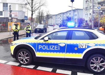 Klinik in Berlin-Neukölln durch Explosion beschädigt