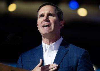 Kann dieser konservative US-Demokrat eine Bedrohung für die Trump-Bewegung darstellen?