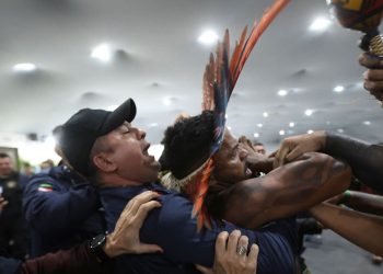 COP30 in Brasilien: Indigene Aktivisten stürmen das Gelände der Klimakonferenz – bei Zusammenstößen verletzt