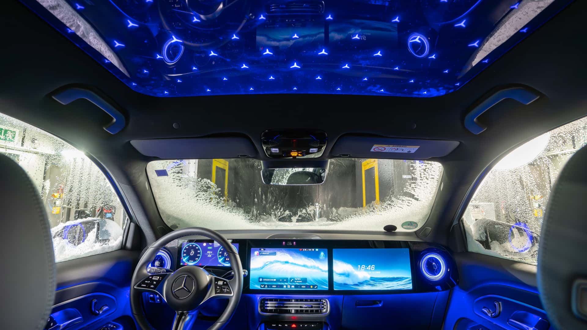 Der neue Mercedes GLB verfügt über drei Bildschirme und sieben Sitze