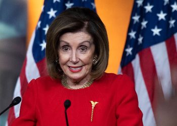 Nancy Pelosi: 130 Millionen US-Dollar Gewinn aus Aktien | Politik