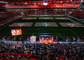 VfB Stuttgart | Laternenumzug vom Mercedes-Benz Museum zur MHP Arena