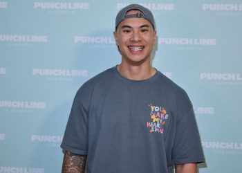 Komikerin Tutty Tran berichtet über rassistische Attacke