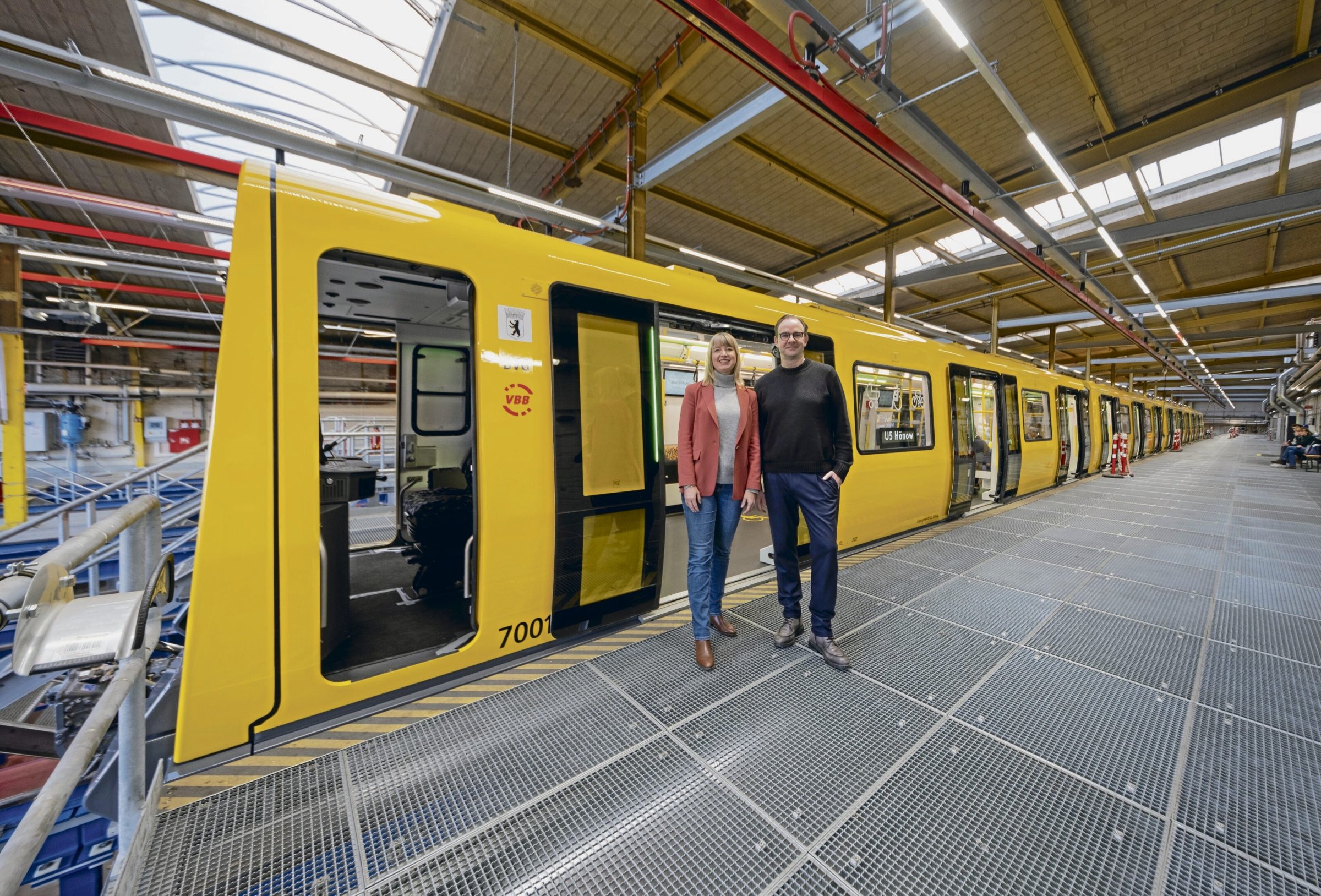 Berlin – Die BVG soll umgekrempelt werden