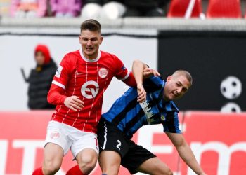 OFC-Spieler sollen in Walldorf „wie Basketballer verteidigen“.