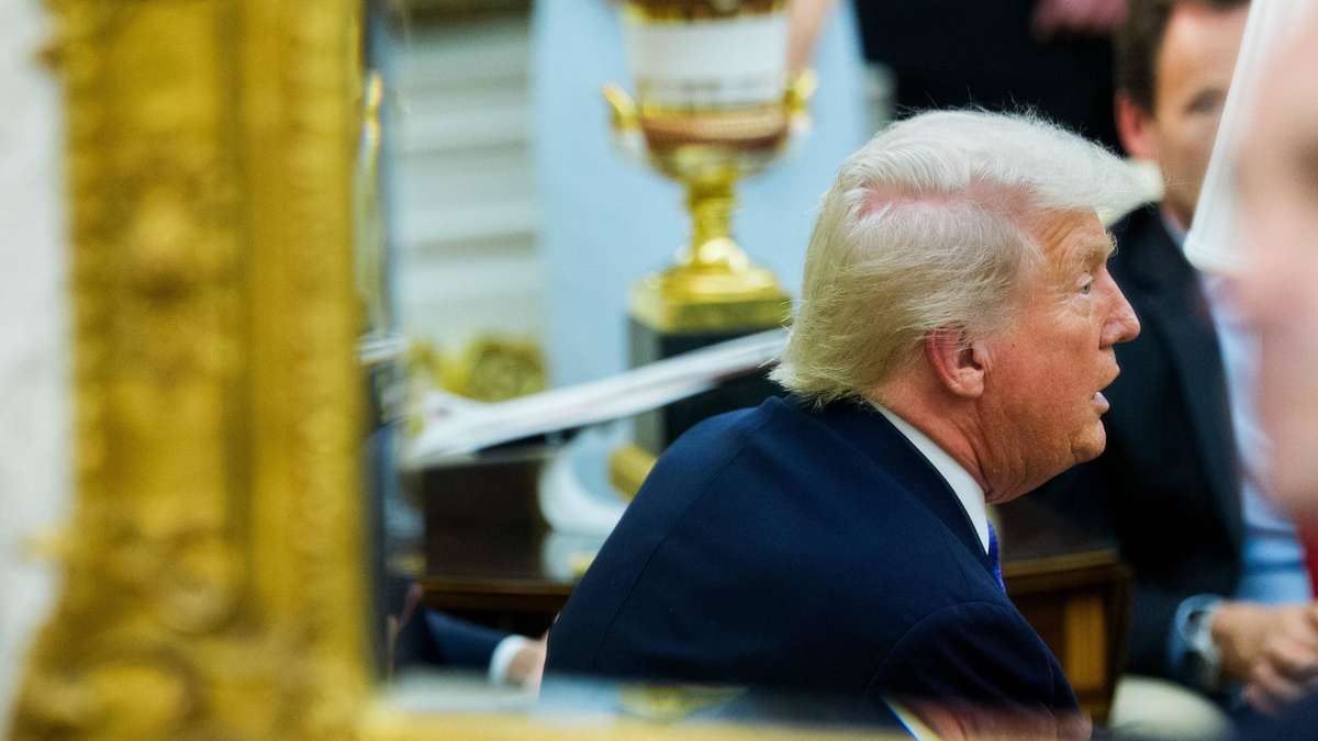 „Donald Trump träumte von Atombomben“