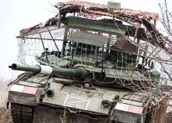 Spikes als letzter Strohhalm: Putin schickt „Igel“-Panzer los