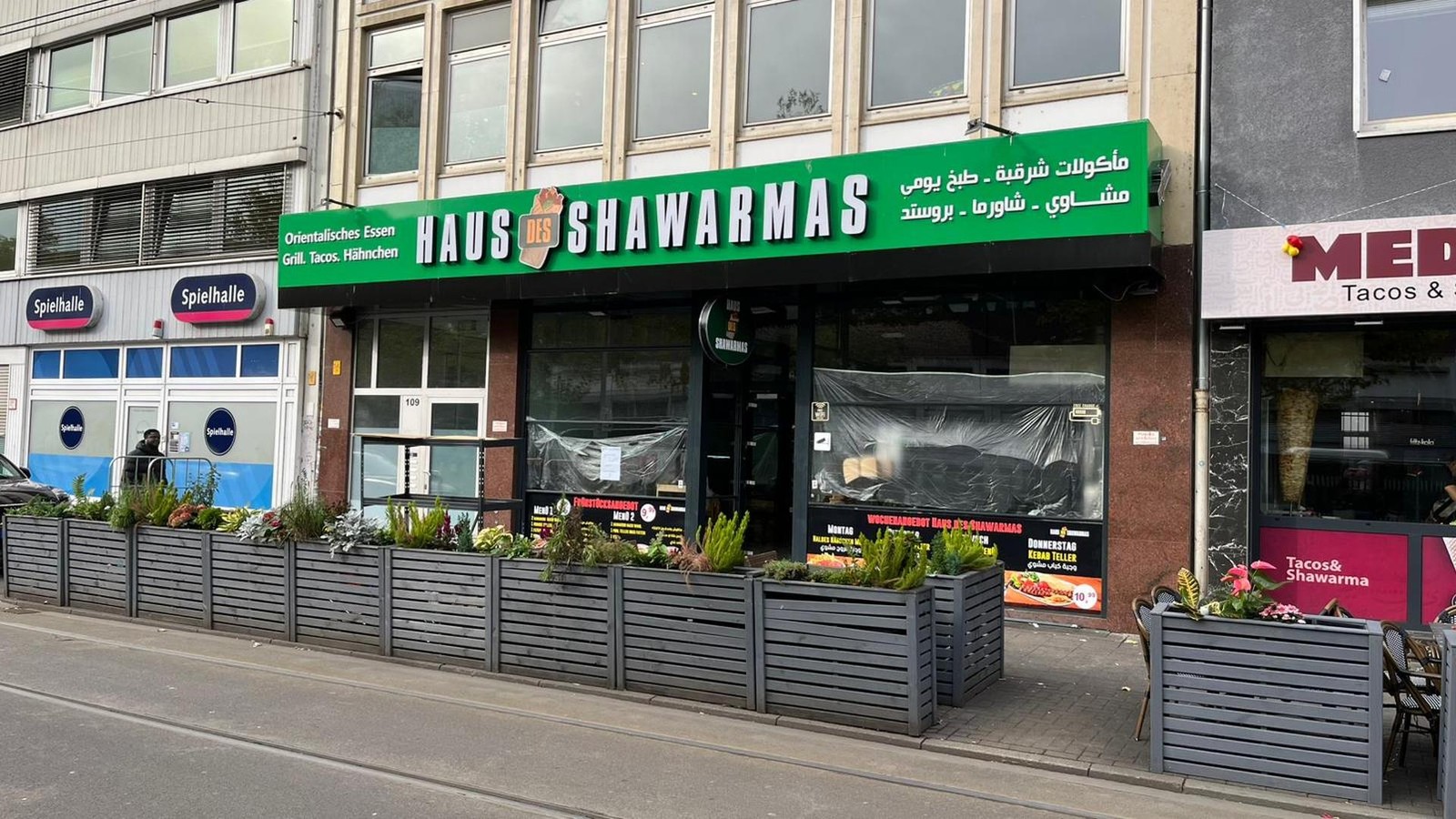 Zahlreiche Lebensmittelvergiftungsfälle: Schwere Vorwürfe gegen „House of Shawarma“ – NRZ