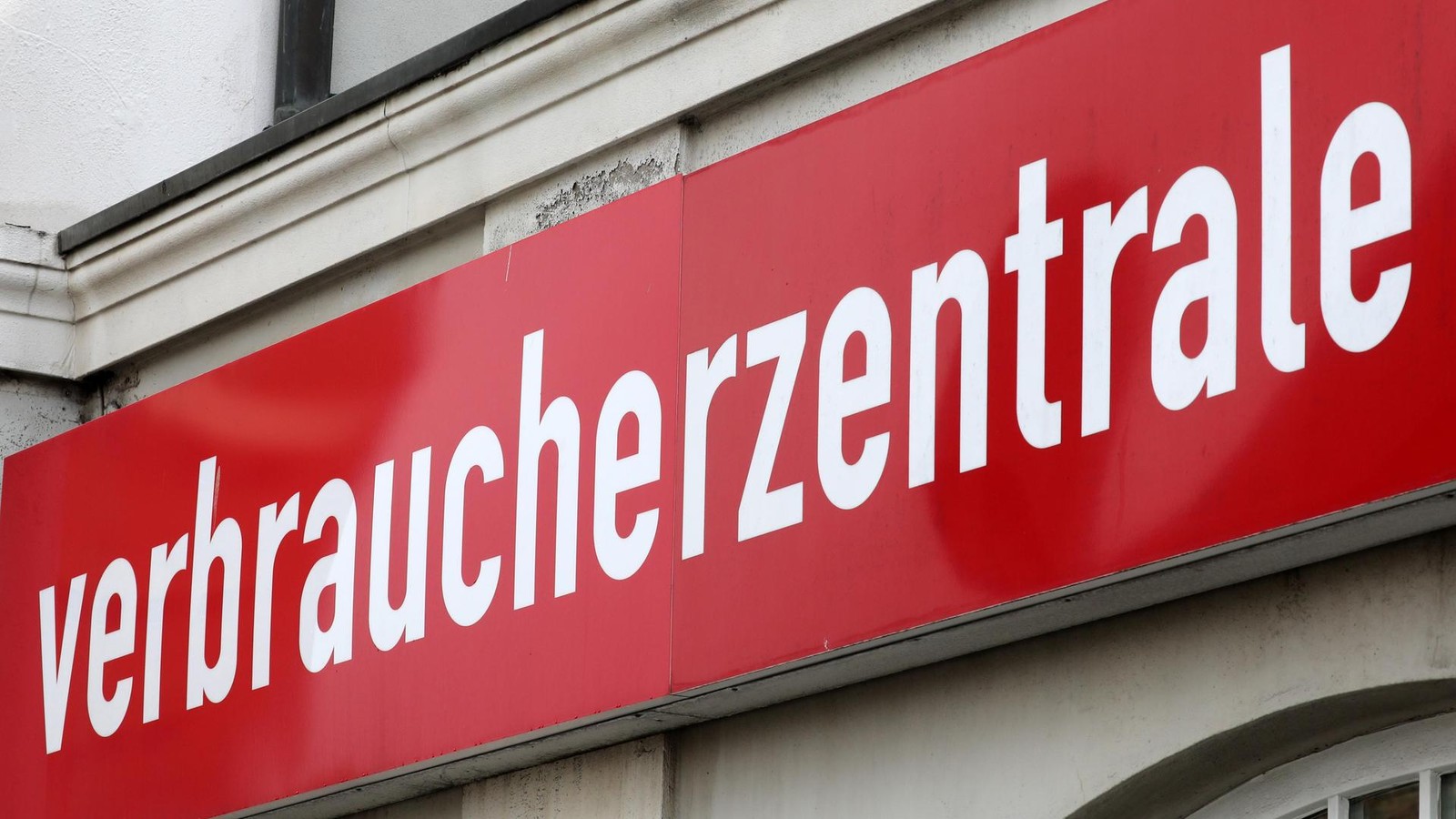 Unberechtigte Kontoabbuchungen in Höhe von 89,90 Euro