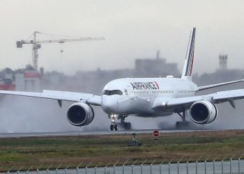 Notlandung in München: Flugzeug wegen Brandgeruch im Cockpit umgeleitet