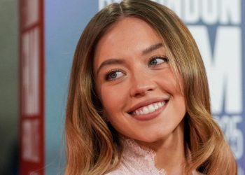 Der Look, über den alle reden: Sydney Sweeney zeigt alles in einem durchsichtigen Kleid