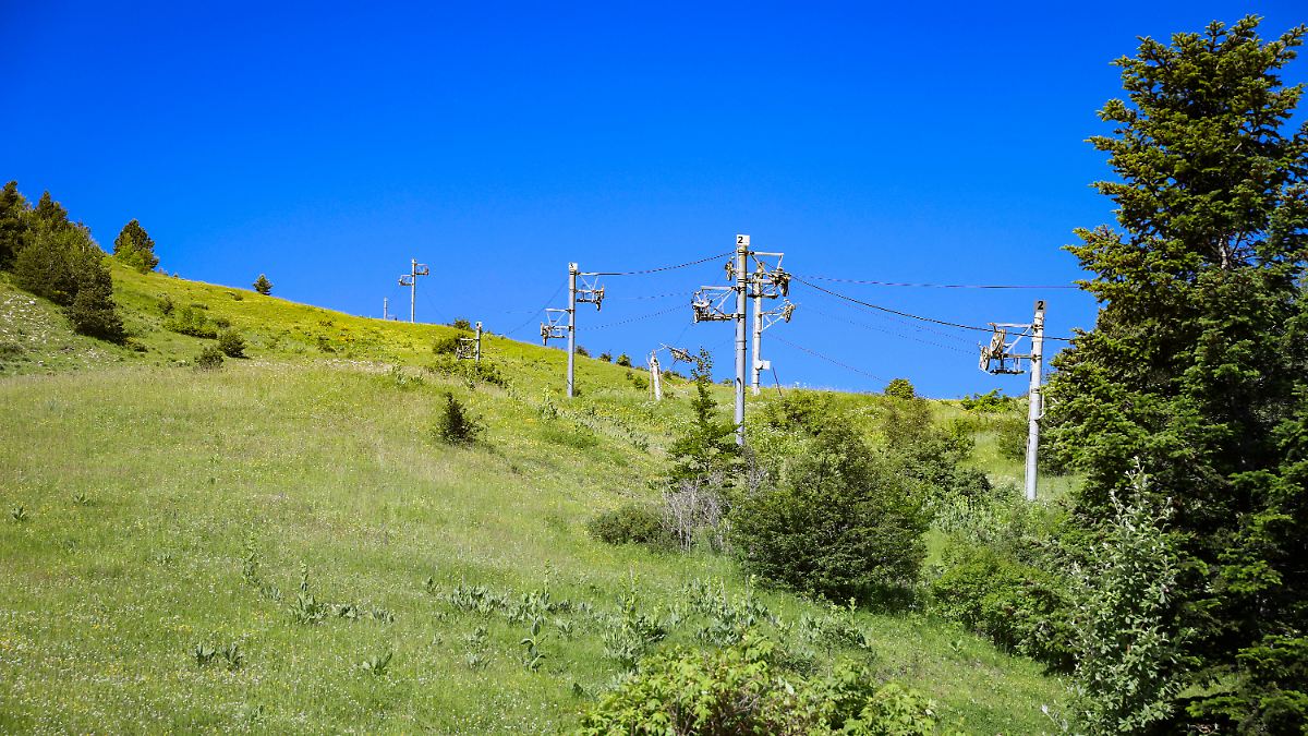 Der Klimawandel raubt den Schnee: Das französische Skigebiet Céüze baut alle Skilifte ab