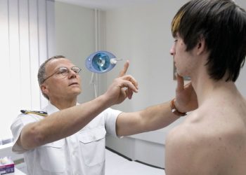 Bundeswehr: Wehrbeauftragter will Rekrutierung zu einem „positiven Erlebnis“ machen – Spiegel