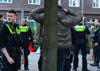 Hamburg: Massenschlägerei nach Fußball-Bezirksligaspiel | Regional