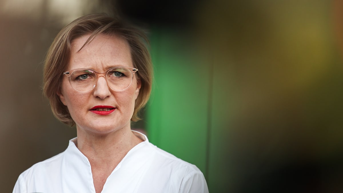 Nahost-Diskussion in Berlin: „Menschenrechte sind keine komplexe Frage“, unterbricht ein Zuschauer den Grünen-Chef