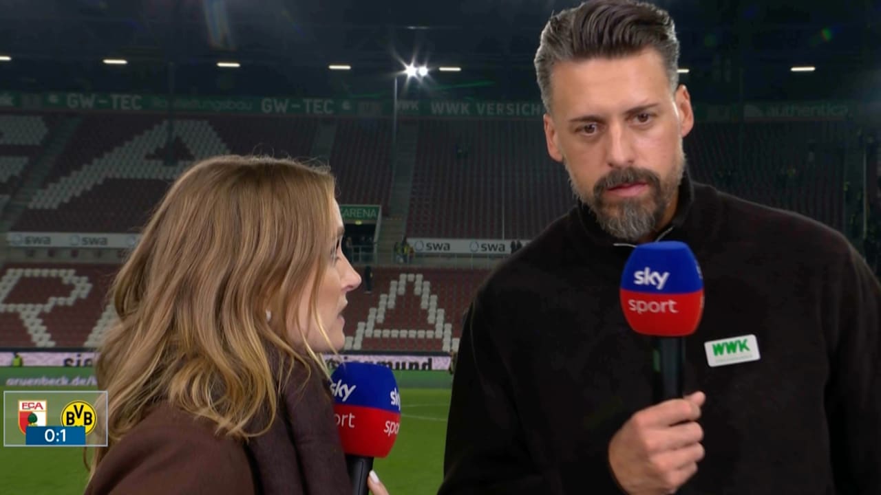 Sky-Reporter liest Wagner Protestplakate vor! | Sport