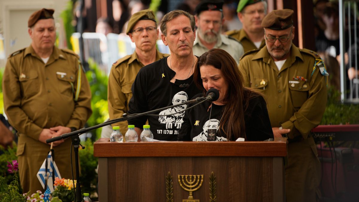 Israel: Tausende nehmen an der Beerdigung der getöteten Geisel Itay Chen teil