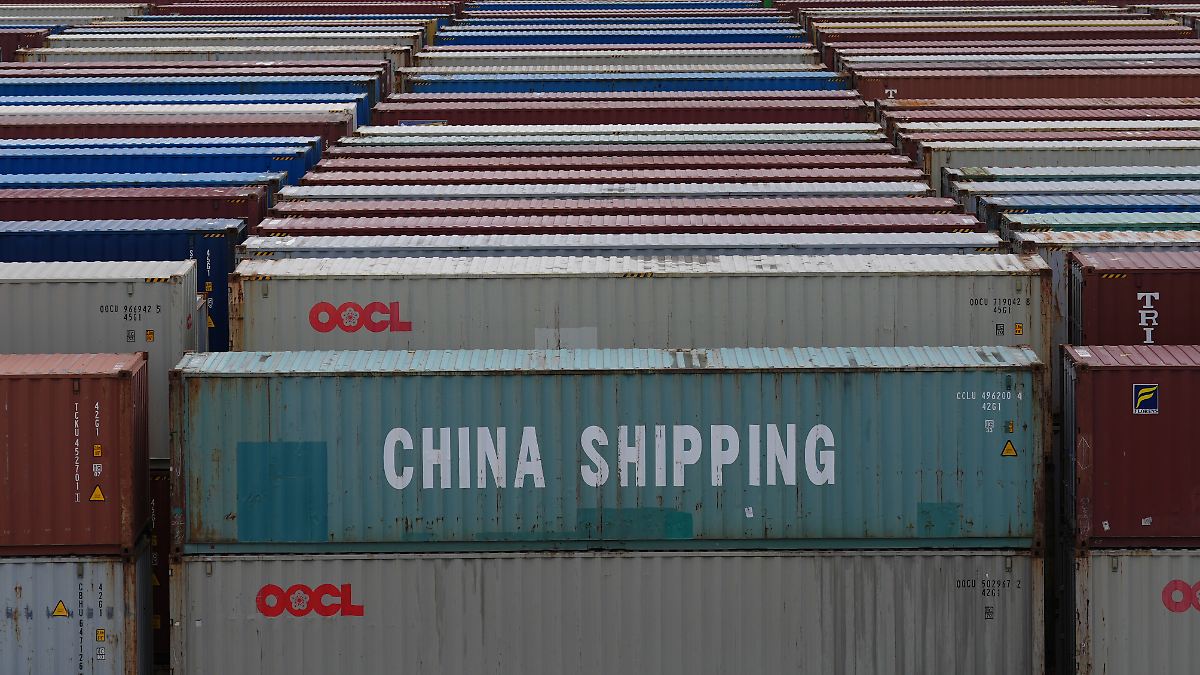 Nach Wachstum im September: Chinas Exporte schrumpfen überraschend