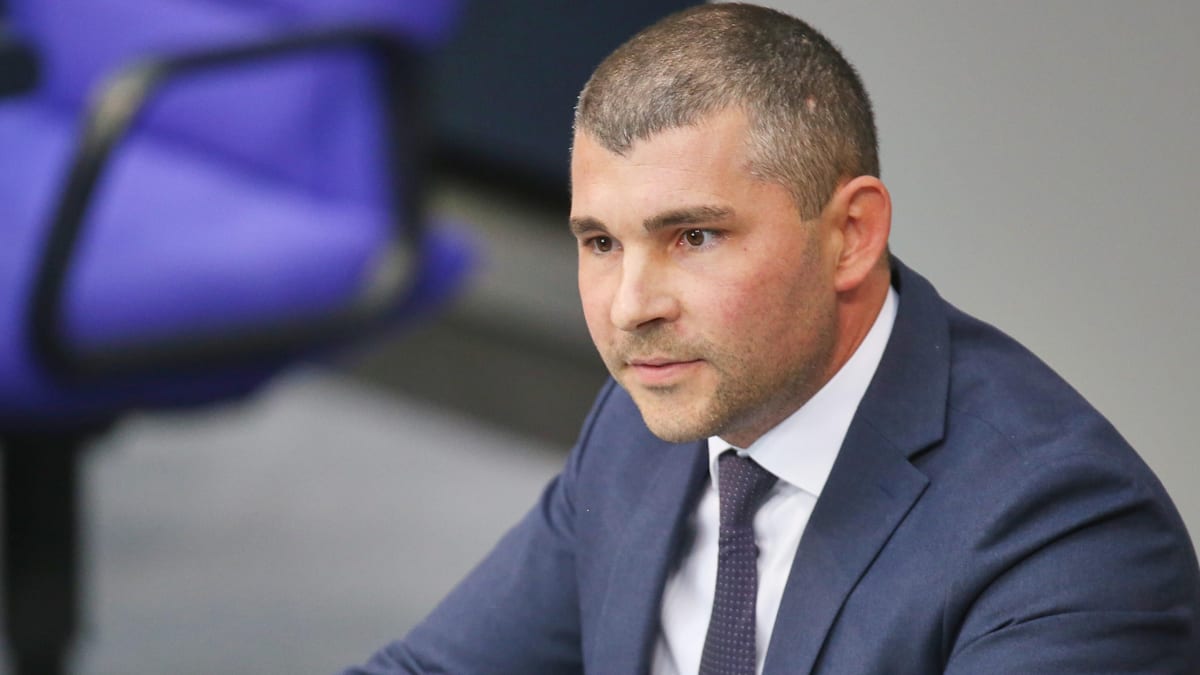 Raimond Scheirich: Bundestag stimmt Durchsuchungen von AfD-Abgeordneten zu – Vorwürfe noch unklar