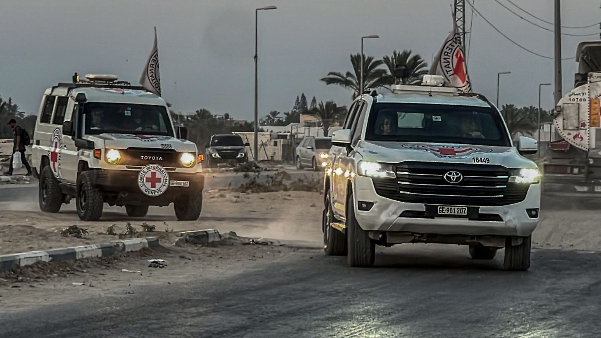 Angeblich Geiseln: Hamas übergibt drei weitere Leichen an Israel