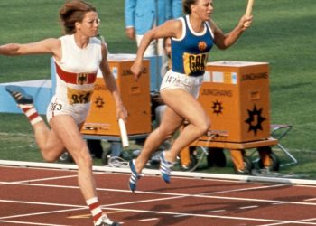 Heide Ecker-Rosendahl: Als Deutschland einer Frau mit gestreiften Socken zu Füßen lag