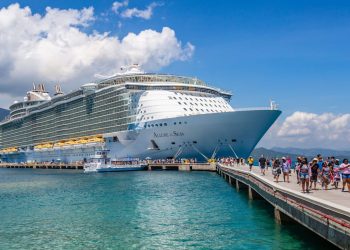 Für Taylor-Swift-Fans stürzt Frau auf Kreuzfahrt in den Tod: Familie verklagt | Nachricht