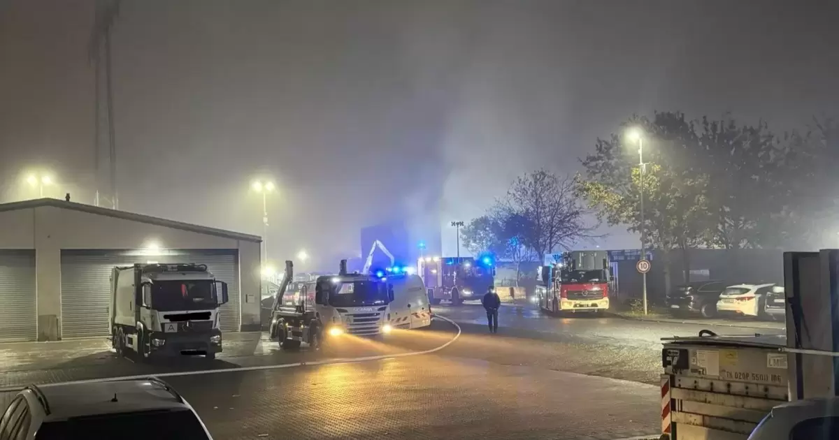 Großbrand bei Müllentsorgungsunternehmen – Edenkoben