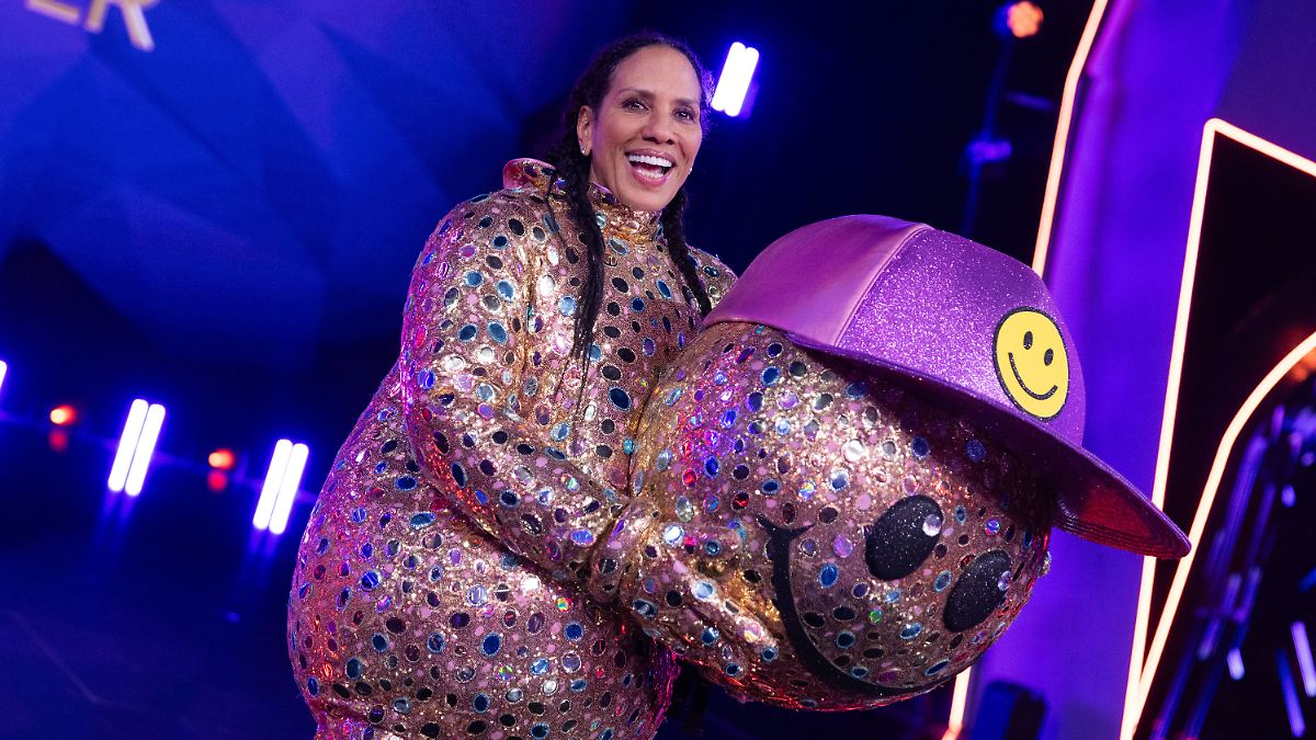 Kein Happy End: Barbara Becker verliert bei „Masked Singer“ schnell ihr Lächeln.