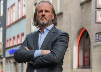 Ärger um Sexkaufverbot: Verbandschef lädt Klöckner in sein Bordell ein | Politik