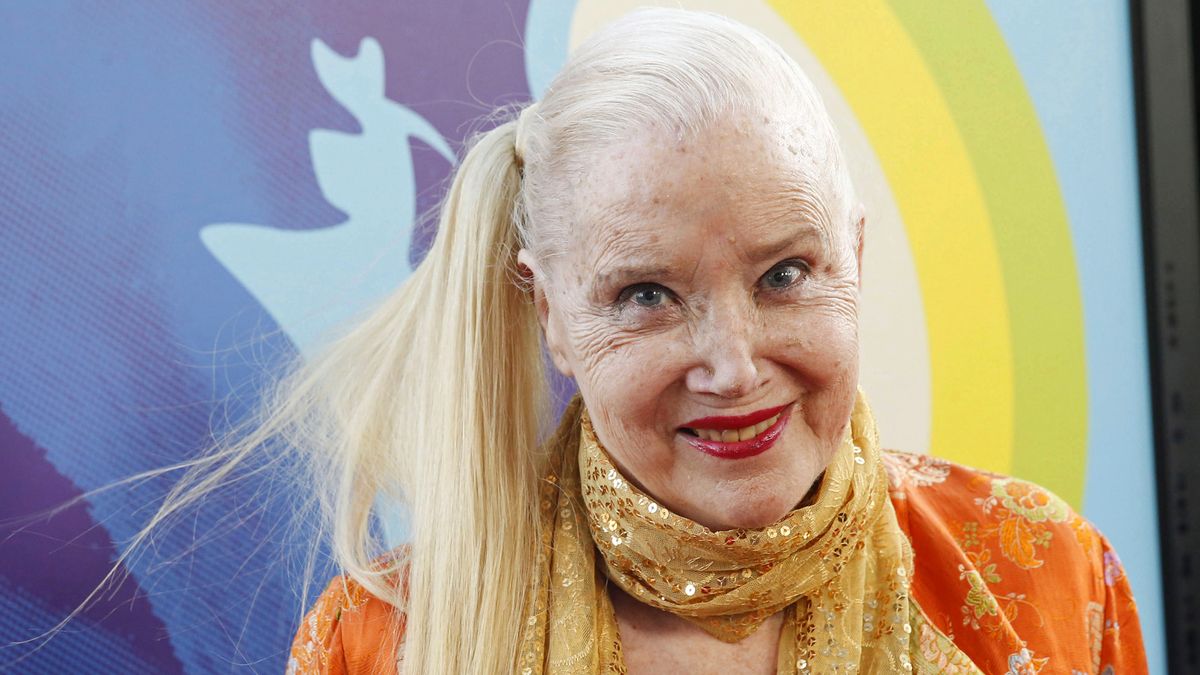 Sally Kirkland ist tot: Oscar-nominierte Schauspielerin stirbt im Alter von 84 Jahren – Spiegel