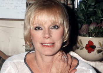 „Genug ist genug!“: Schauspiel-Ikone Elke Sommer sehnt den Tod herbei