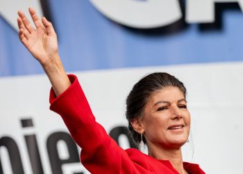 BSW sucht neue Führungskraft: Sahra Wagenknecht wird wegen Krankheitsrückfall vermisst | Politik