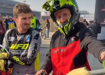 EICMA-Show-Event: Stars wie Cairoli, Everts begeistern / Motocross