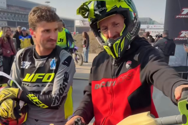 EICMA-Show-Event: Stars wie Cairoli, Everts begeistern / Motocross