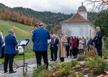 „Aenne war eine Macht!“: Trauerfeier zum 20. Todestag von Aenne Burda