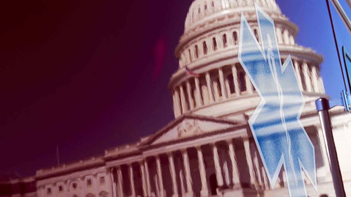 „Große, schlechte Versicherungsgesellschaften“: Trump will Zuschüsse zur Krankenversicherung direkt an die Bürger auszahlen