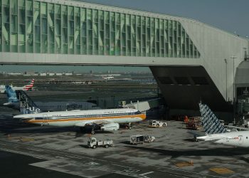 Trotz Haushaltsblockade: Trump drängt Fluglotsen zur Arbeit – auch ohne Gehalt