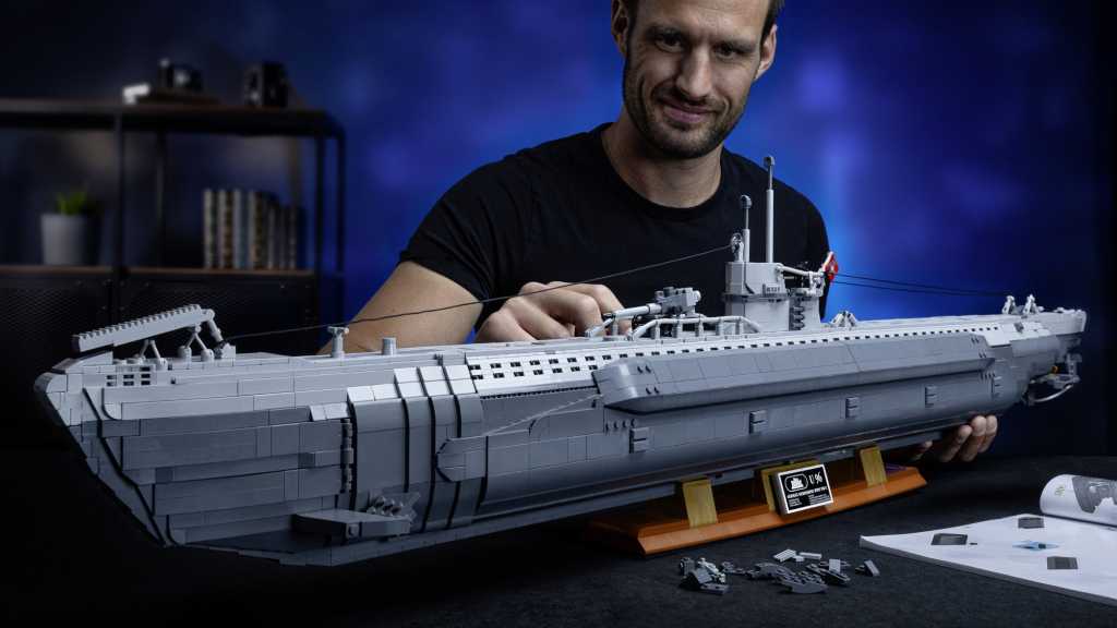 Revell verkauft „Das Boot“ als ersten Reihenklemmensatz 31 Euro günstiger