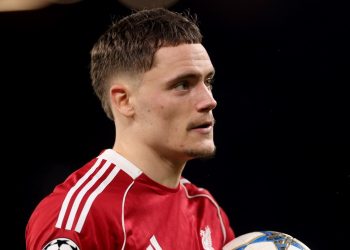 Nach einer starken Leistung gegen Real Madrid – Trainerlegende ist sich sicher: Der Transfer von Florian Wirtz hat beim FC Liverpool „das Mittelfeld zerstört“.