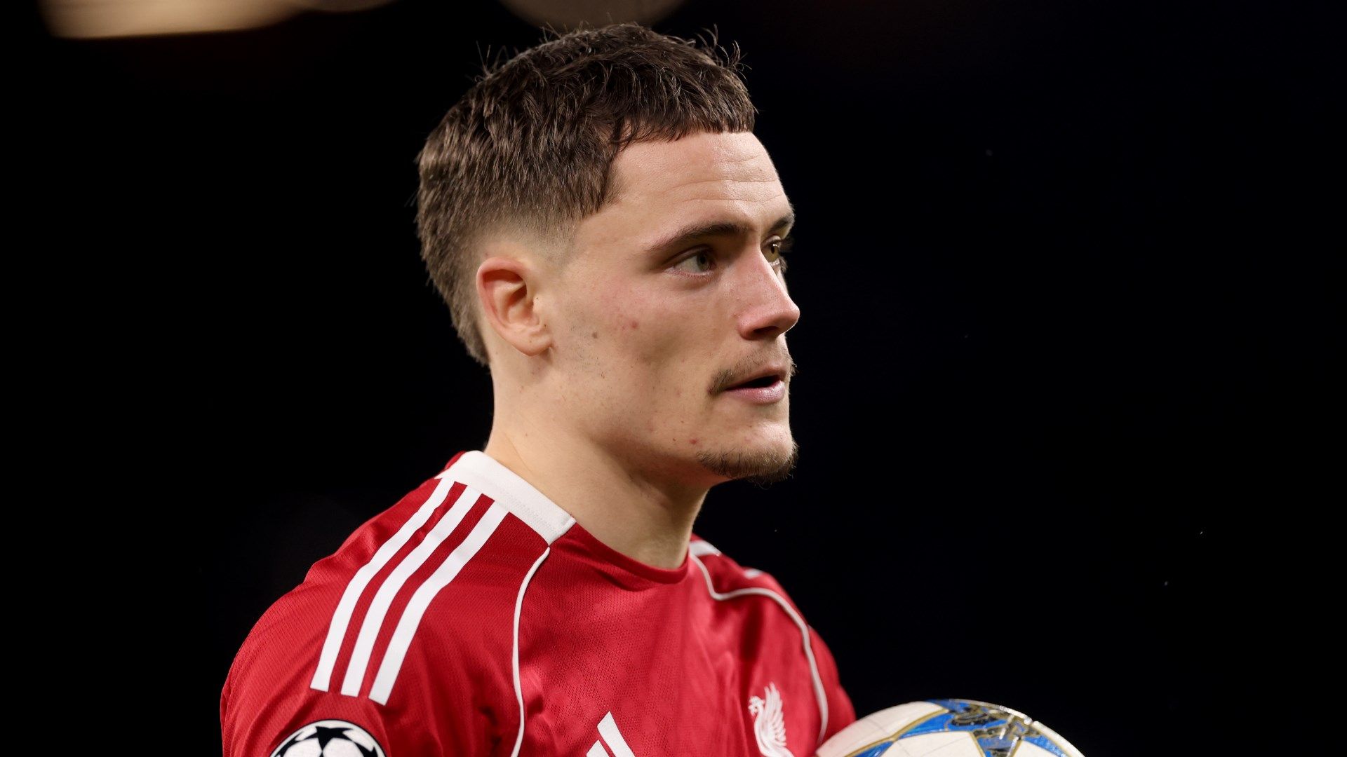 Nach einer starken Leistung gegen Real Madrid – Trainerlegende ist sich sicher: Der Transfer von Florian Wirtz hat beim FC Liverpool „das Mittelfeld zerstört“.