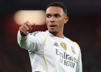 „Wirklich erbärmlich“: Premier-League-Legende demontiert Fans des FC Liverpool wegen Trent Alexander-Arnold – SPOX.com