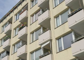 Fehlbelegungssteuer: Hubertz will Besserverdiener im Sozialwohnungsbau zur Kasse bitten