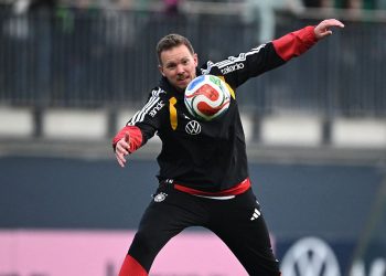 DFB-Nominierung: Bundestrainer Julian Nagelsmann zeigt sich über die Torwartfrage überrascht und klärt auf