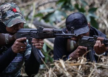 US-Flugzeugträger erreicht Ziel: Venezuela plant Guerilla-Taktik gegen mögliche US-Invasion