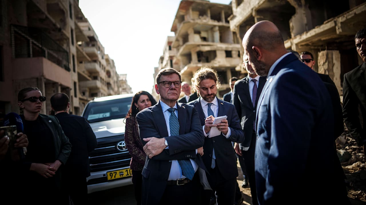 Schnellabschiebungen abgesagt: CSU entsetzt über Wadephuls Syrien-Initiative | Politik