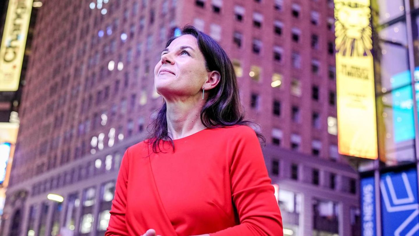 Annalena Baerbock postet „Gossip Girl“-Video auf Instagram