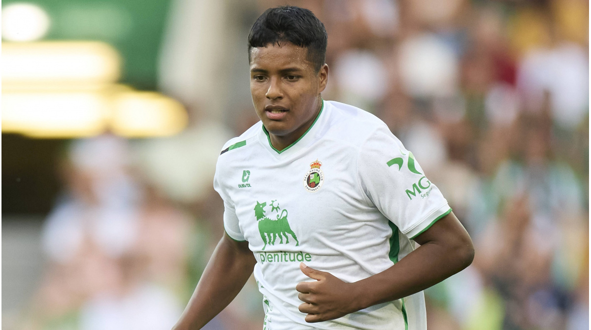 Der VfB Stuttgart wirbt um Santanders Arévalo – auch Frankfurt ist interessiert